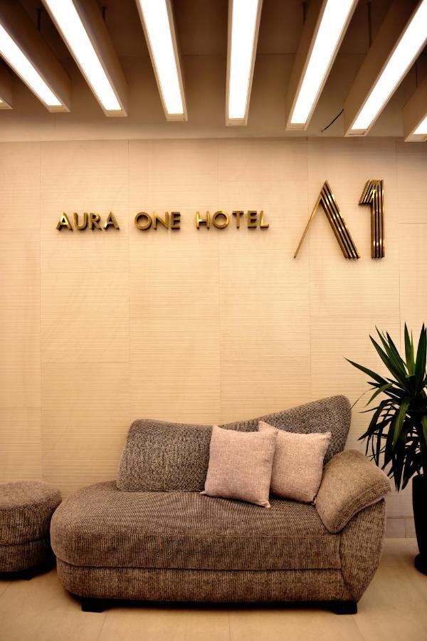 Aura One Hotel Baguio City Buitenkant foto