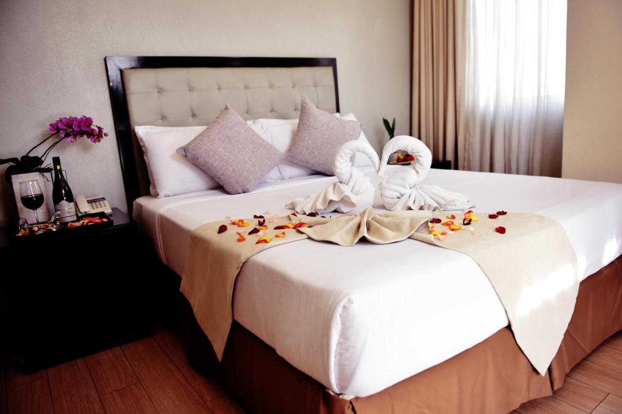 Aura One Hotel Baguio City Buitenkant foto