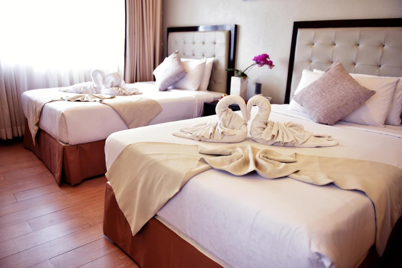 Aura One Hotel Baguio City Buitenkant foto