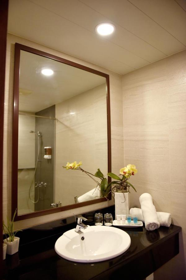 Aura One Hotel Baguio City Buitenkant foto
