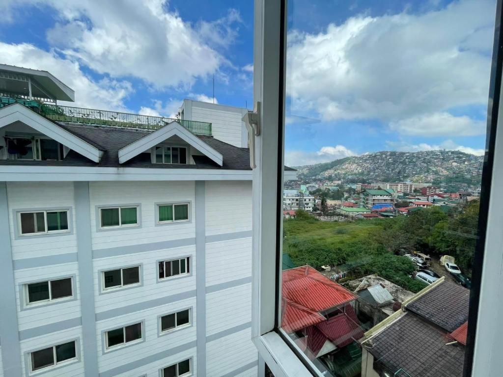 Aura One Hotel Baguio City Buitenkant foto