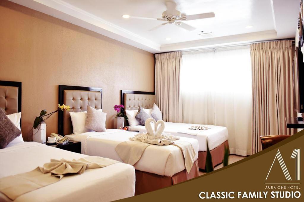 Aura One Hotel Baguio City Buitenkant foto