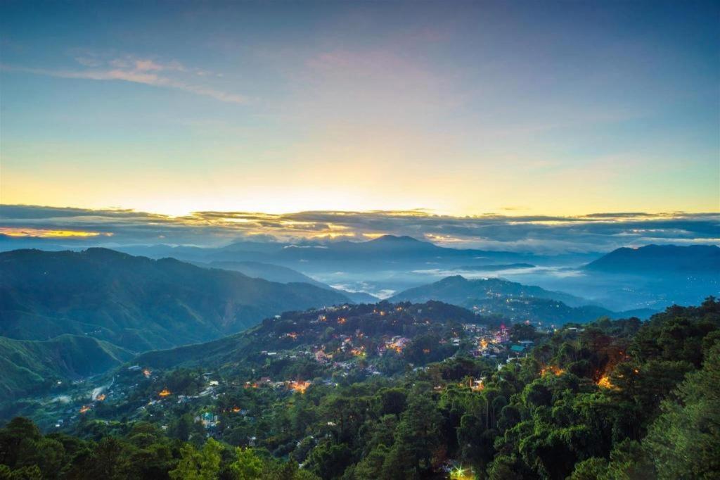 Aura One Hotel Baguio City Buitenkant foto