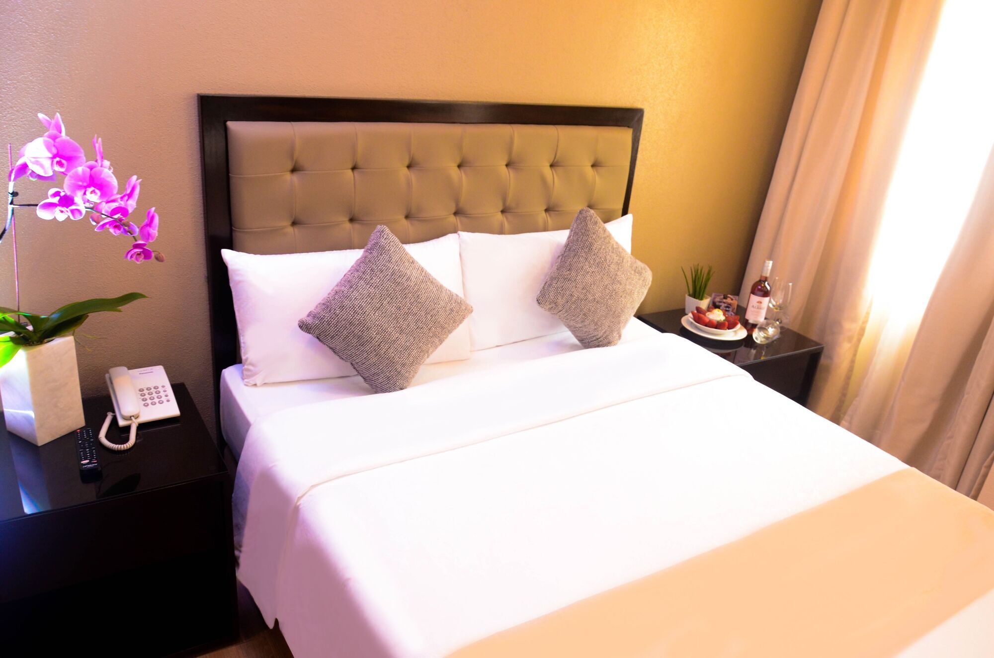Aura One Hotel Baguio City Buitenkant foto