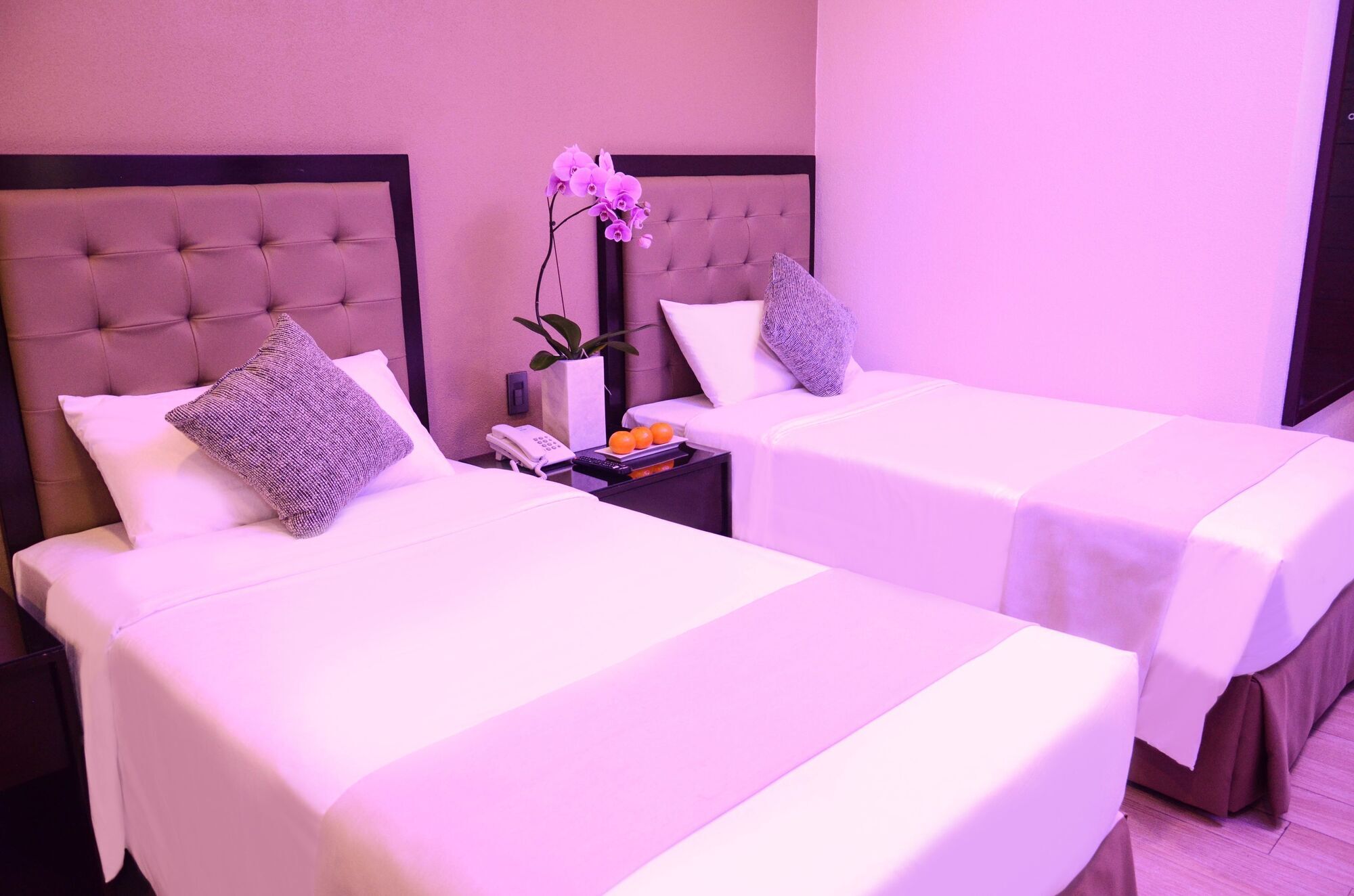 Aura One Hotel Baguio City Buitenkant foto